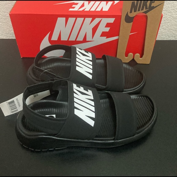 NEW WOMENS NIKE TANJUN SANDALS SZ 6 7 8 CUTE BLACK STYLE 882694001 AUTHENTIC - Picture 4 of 16